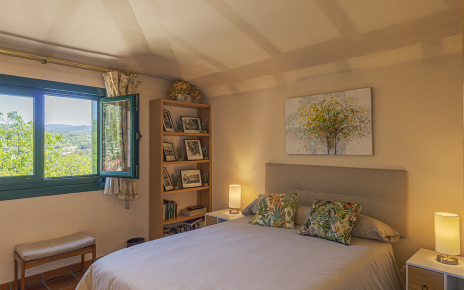 Dormitorio 1 con cama doble