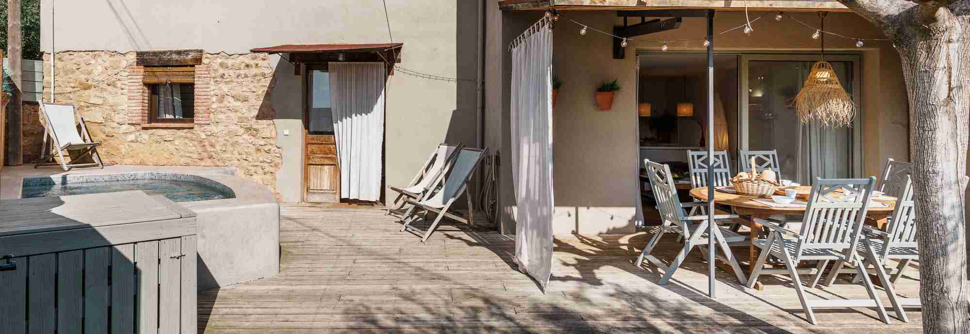 Casa en aldea del Empordá con ubicación ideal para descubir lo mejor de Girona