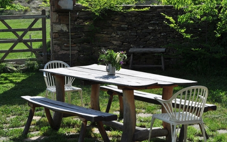 Rustic simple outdoor furniture