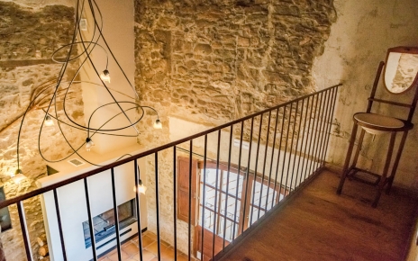 Primer piso con vistas a la sala de estar